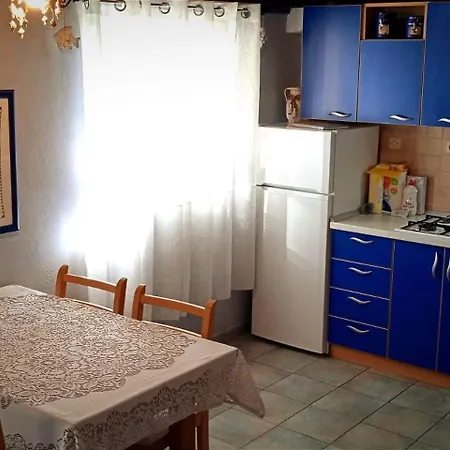 House Robinson Tiziana Semesterbostad *
